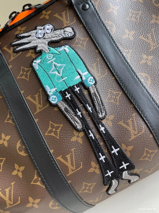 First bag ru 50 VUITTON LOUIS KEEPALL BANDOULIÈRE 0724